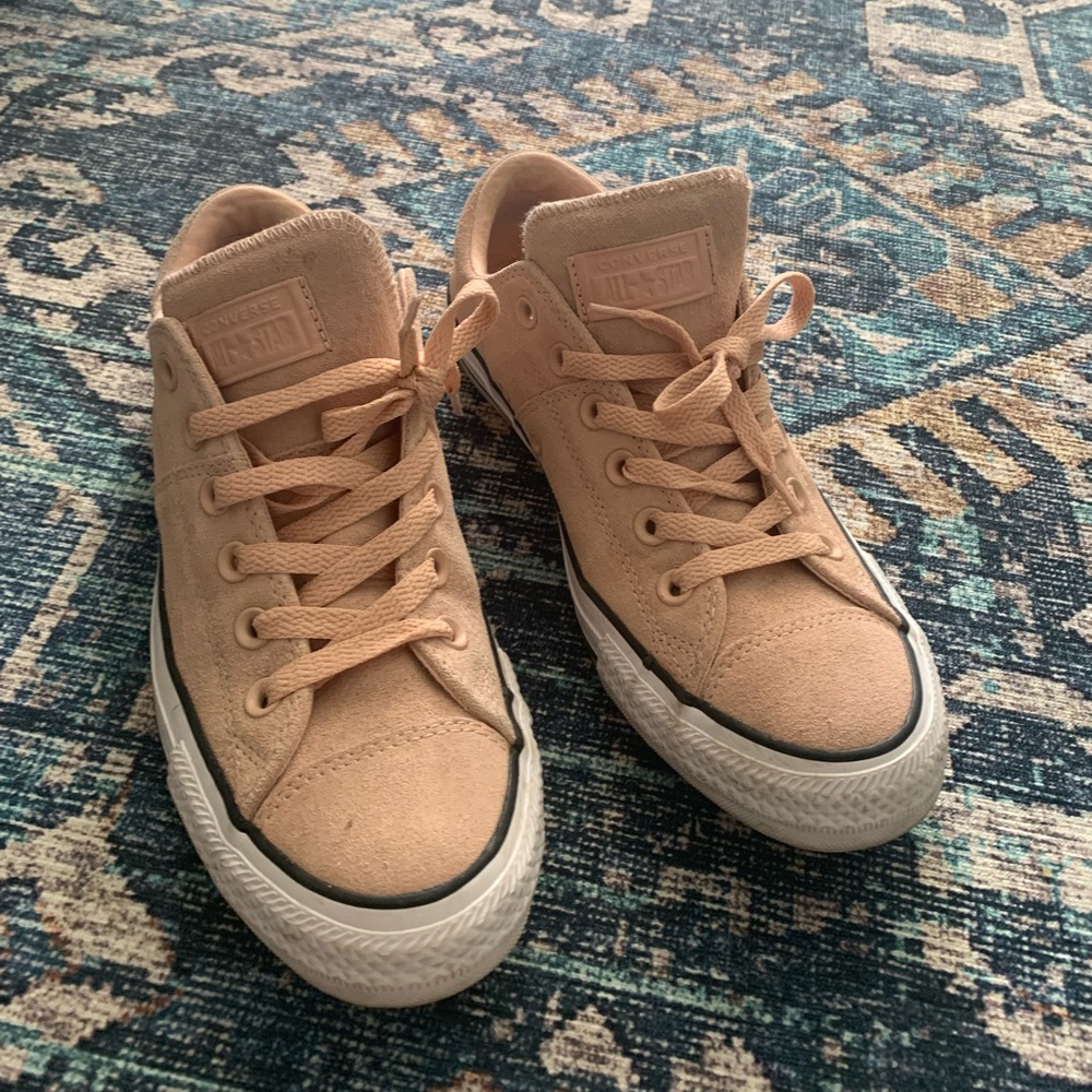 Converses Light Pink Good Condition
